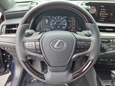 Used 2020 Lexus ES 350 Ultra Luxury w/ Accessory Package FWD image 20