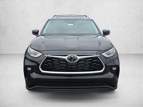 New 2026 Toyota Highlander XLE AWD/4WD image 9