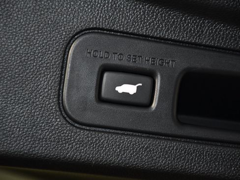 Used 2025 Acura MDX SH-AWD w/ Technology Package image 52