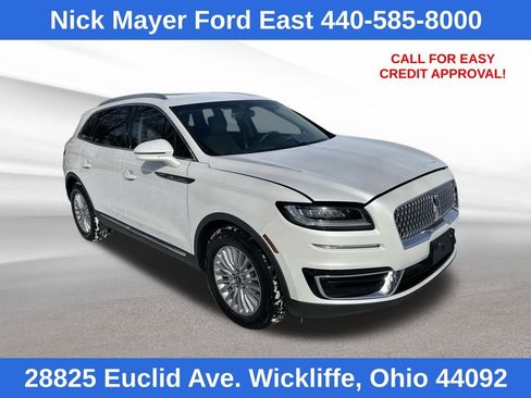 Used 2019 Lincoln Nautilus FWD image 2