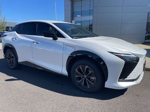 New 2026 Lexus RZ 450e AWD image 2