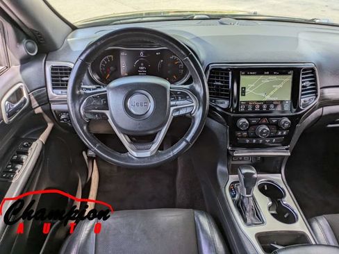Used 2019 Jeep Grand Cherokee Altitude RWD image 20