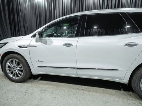 Used 2023 Buick Enclave Avenir w/ Avenir Technology Package image 5