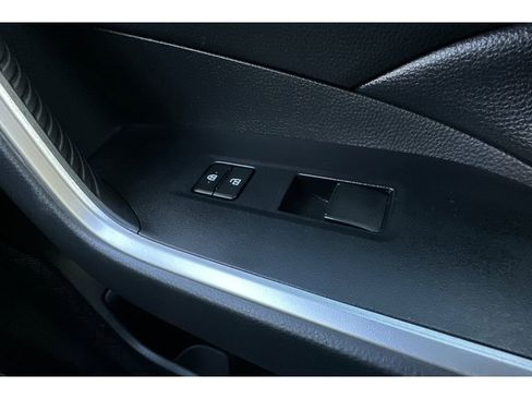 Used 2020 Toyota RAV4 XLE FWD image 22