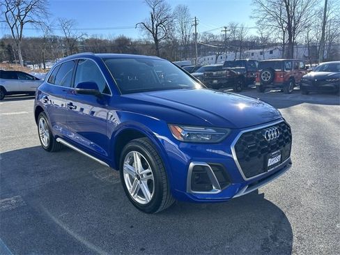 Used 2024 Audi Q5 e Premium Plus image 2