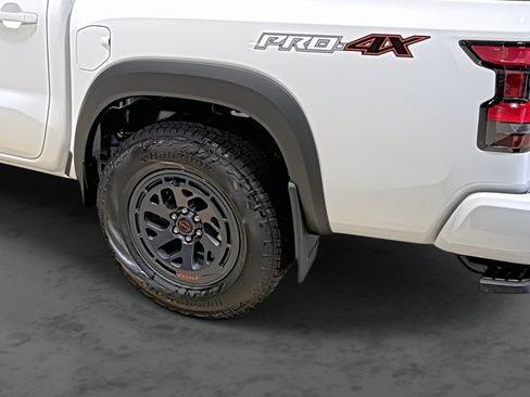 New 2026 Nissan Frontier PRO-4X w/ Tow Package AWD/4WD image 11