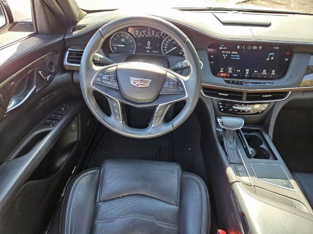 Used 2018 Cadillac CT6 Luxury RWD image 12