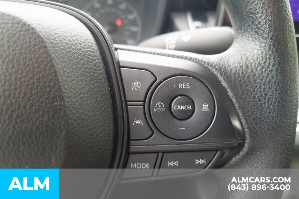 Used 2024 Toyota Corolla LE FWD image 28