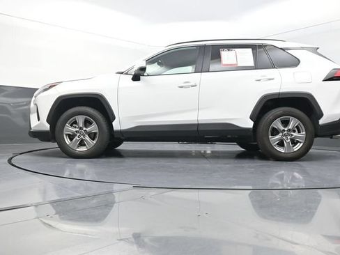 Certified 2025 Toyota RAV4 XLE FWD image 34