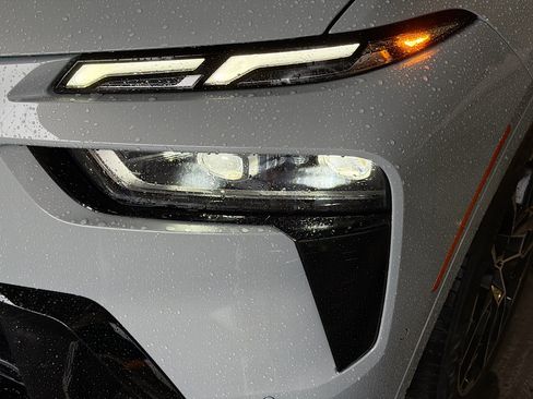 Used 2025 BMW X7 xDrive40i w/ M Sport Package AWD/4WD image 9