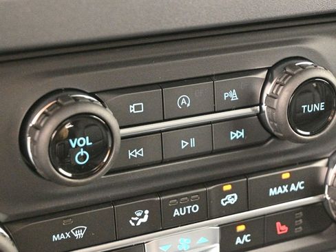 New 2025 Ford Bronco Outer Banks image 15