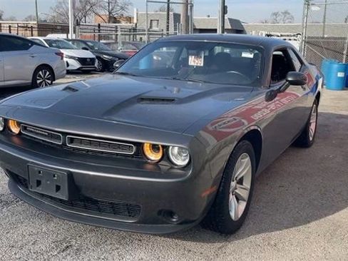 Used 2023 Dodge Challenger SXT image 7