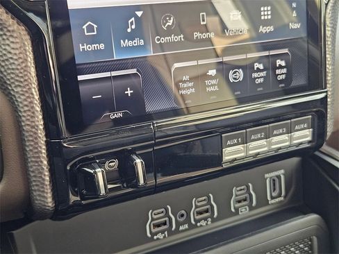 New 2026 RAM 3500 Longhorn image 36