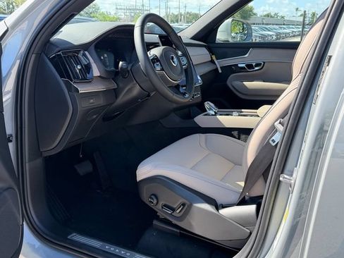 New 2026 Volvo XC90 B5 Core AWD/4WD image 13