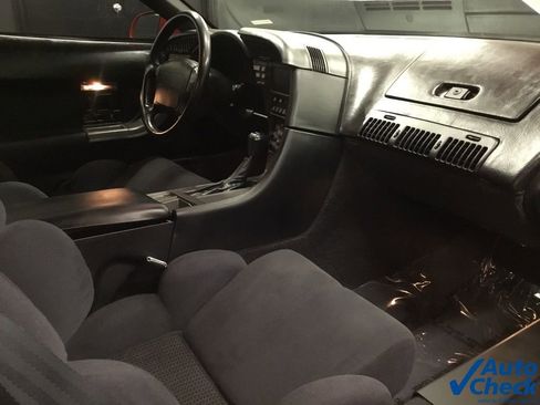 Used 1991 Chevrolet Corvette Coupe image 22