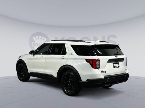 Used 2022 Ford Explorer Timberline image 2