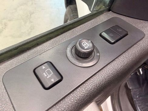 Used 2015 Ford F250 Lariat w/ Lariat Ultimate Package AWD/4WD image 27