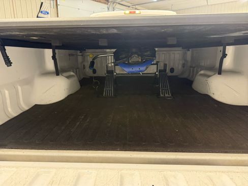 Used 2015 Ford F250 Lariat w/ Chrome Package image 10