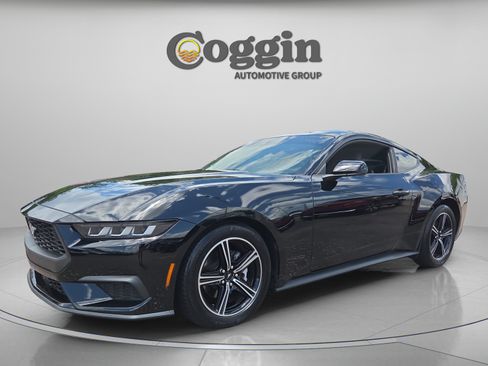 Used 2024 Ford Mustang Premium RWD image 1