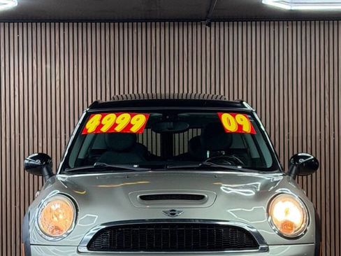 Used 2009 MINI Cooper Clubman S FWD image 2