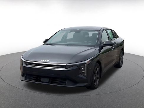 Used 2025 Kia K4 LXS FWD image 7
