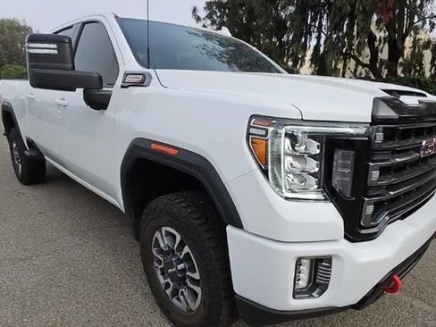 Used 2023 GMC Sierra 2500 AT4 AWD/4WD image 10