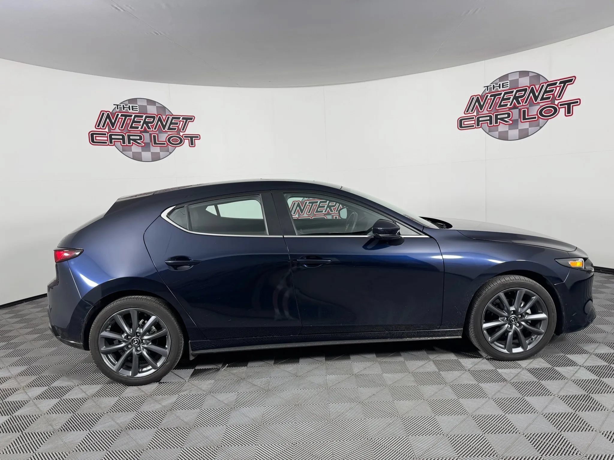 Used 2023 MAZDA MAZDA3 s FWD image 8