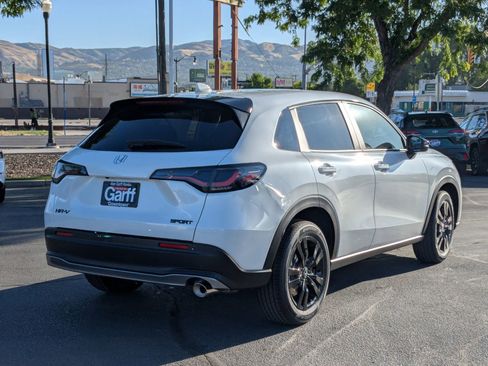 New 2026 Honda HR-V Sport image 3