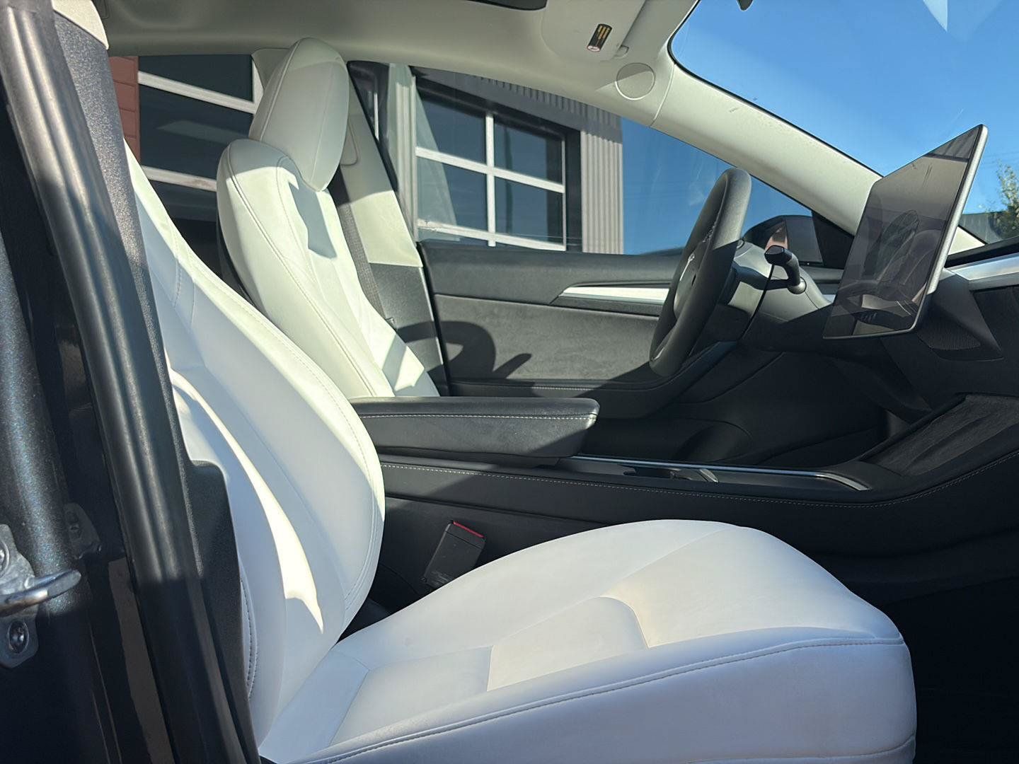Used 2023 Tesla Model 3 Performance AWD/4WD image 24