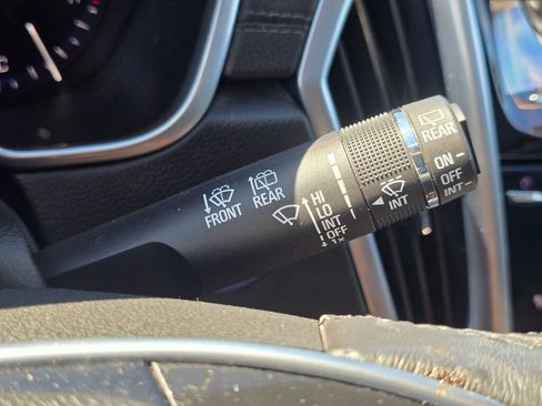 Used 2015 Cadillac SRX Performance w/ Driver Awareness Package FWD image 32