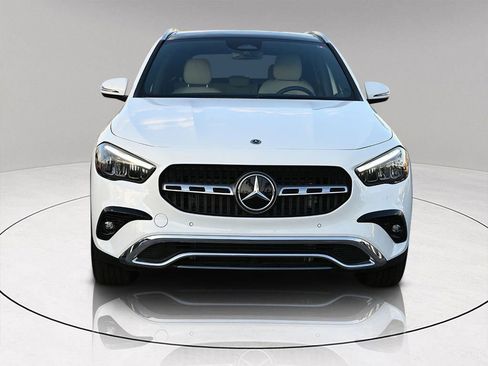Certified 2025 Mercedes-Benz GLA 250 image 2