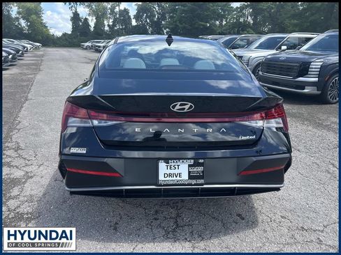 New 2026 Hyundai Elantra Limited FWD image 6
