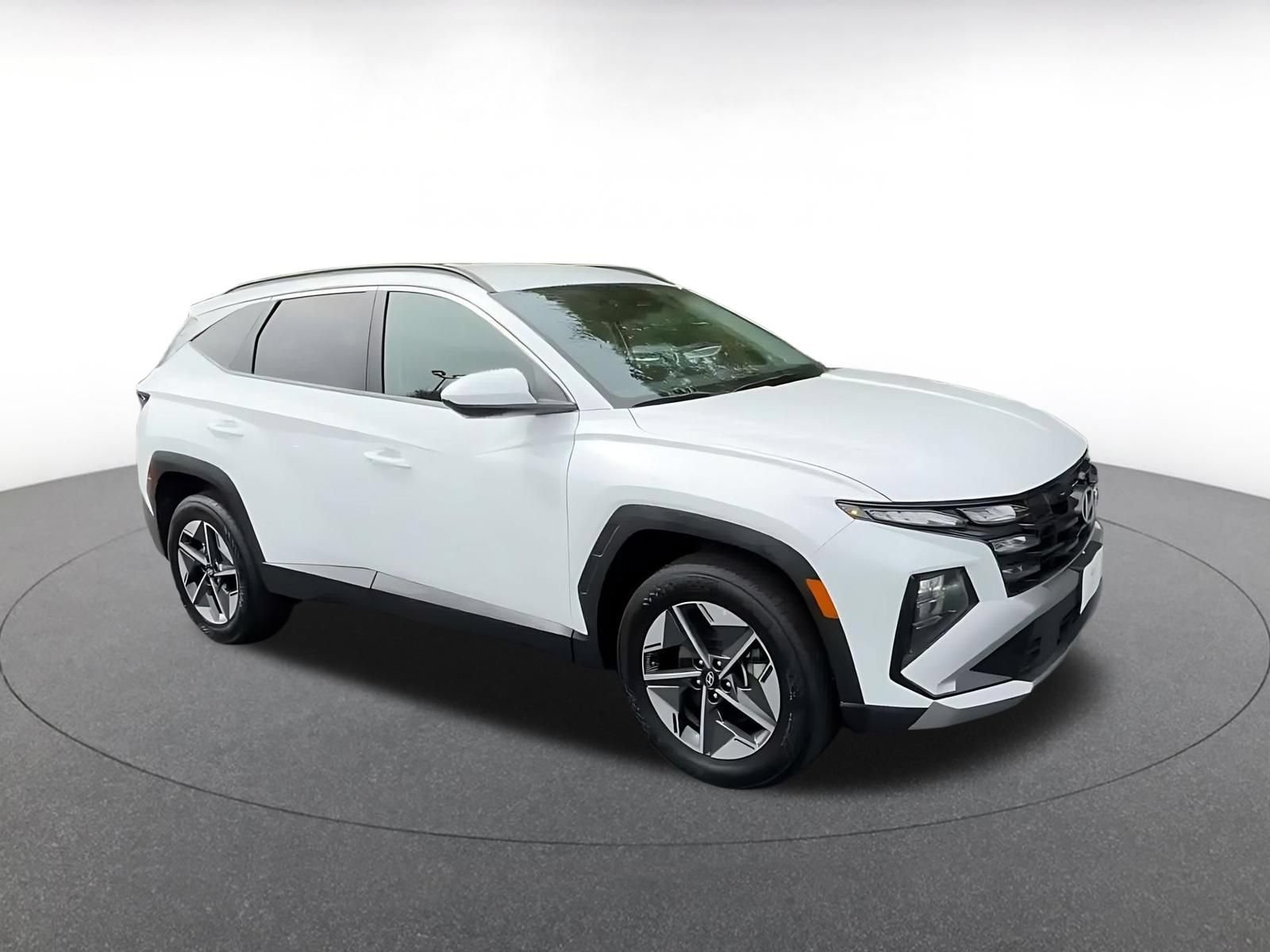 Used 2026 Hyundai Tucson SEL AWD/4WD image 2