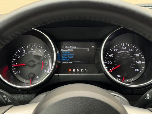 Used 2020 Ford Mustang Coupe RWD image 17