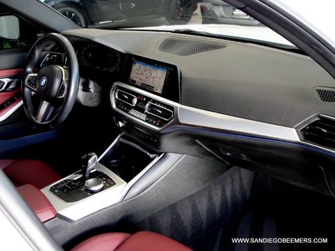 Used 2022 BMW 330i Sedan w/ M Sport Package RWD image 33