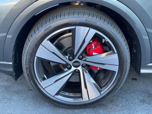 New 2025 Audi SQ5 Premium Plus image 8