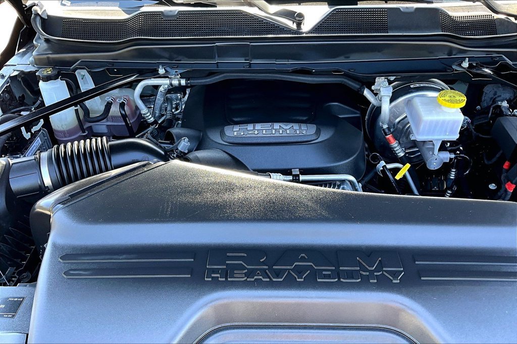 Certified 2025 RAM 2500 Big Horn AWD/4WD image 31
