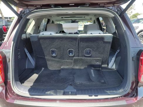 Used 2023 Hyundai Palisade Limited AWD/4WD image 16