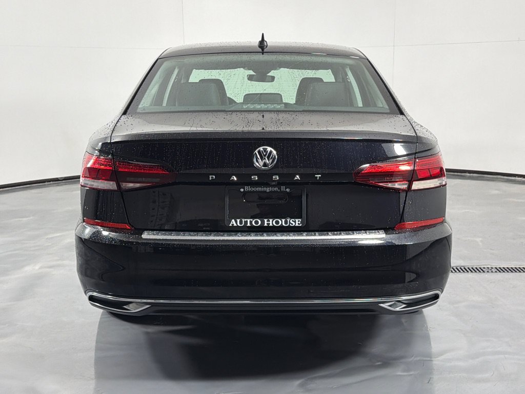 Used 2022 Volkswagen Passat 2.0T SE FWD image 6