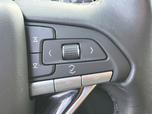 Used 2022 Cadillac XT6 Premium Luxury w/ LPO, Floor Liner Package image 29