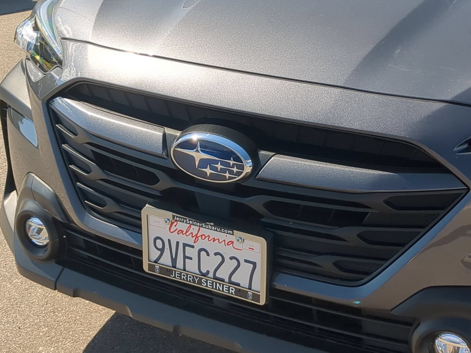 Certified 2025 Subaru Outback Premium AWD/4WD image 9
