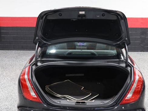 Used 2014 Jaguar XJ L Portfolio image 30