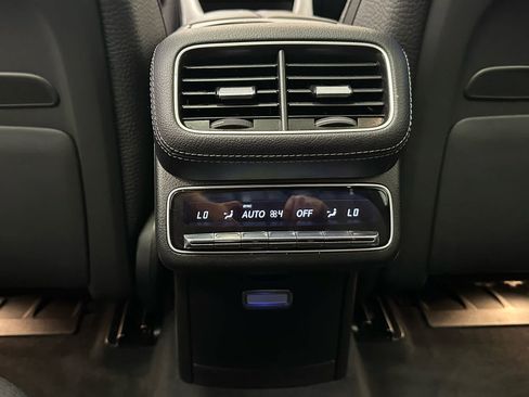 Used 2024 Mercedes-Benz GLS 450 4MATIC image 46