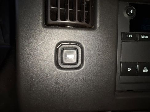 Used 2021 Chevrolet Express 2500 Extended w/ Driver Convenience Package image 23