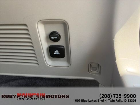 Used 2020 Kia Sedona SX FWD image 29