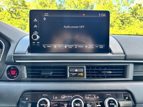 Used 2025 Honda Pilot EX-L image 12