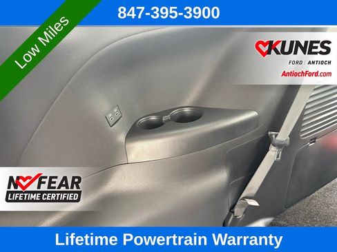 Used 2025 Toyota Sienna LE image 29