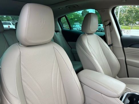 Used 2023 Maserati Grecale GT AWD/4WD image 47