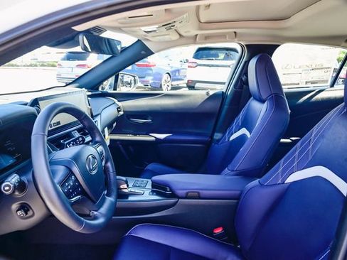 New 2026 Lexus UX 300h AWD image 25