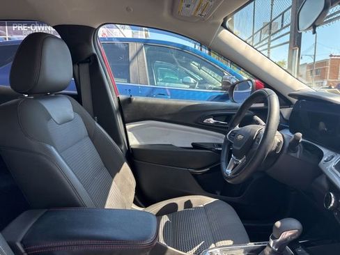 Used 2024 Chevrolet Trax LT w/ Driver Confidence Package image 11